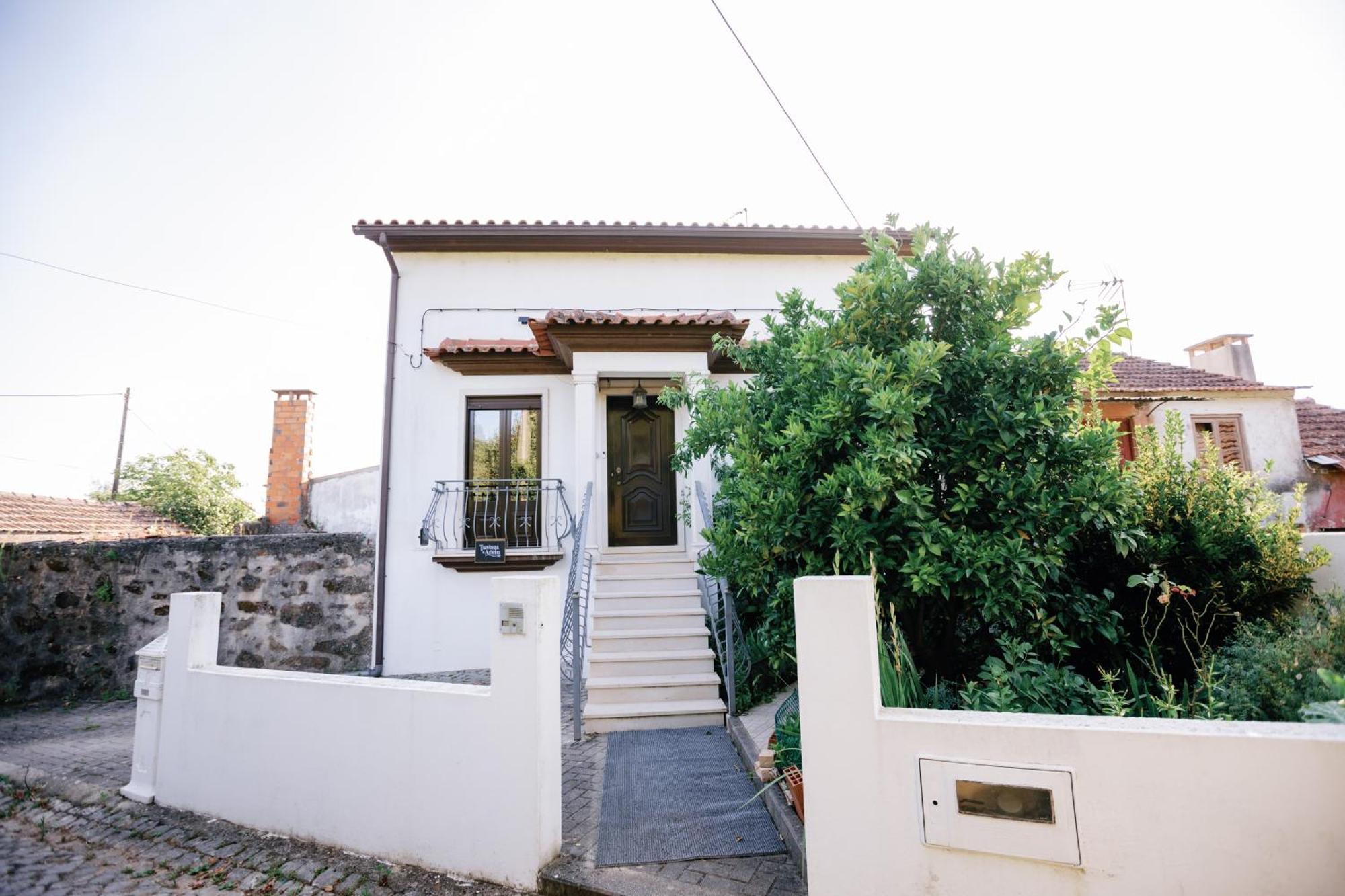 R3 - Guesthouse Travessa Da Arieira Aguda (Leiria) Luaran gambar